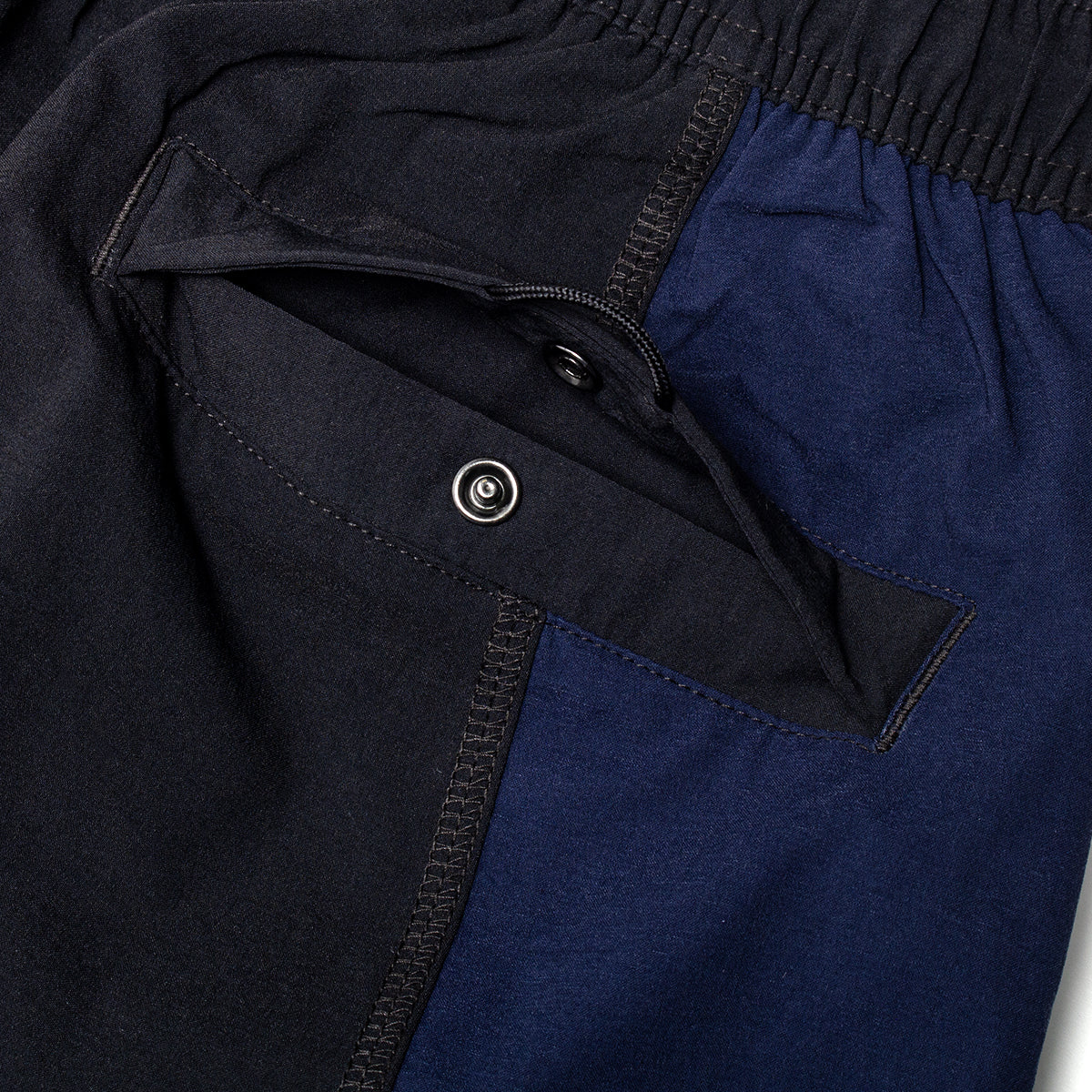 Nike - Tech Pants&nbsp;
Style # IH8466-010
Color : Black / Obsidian