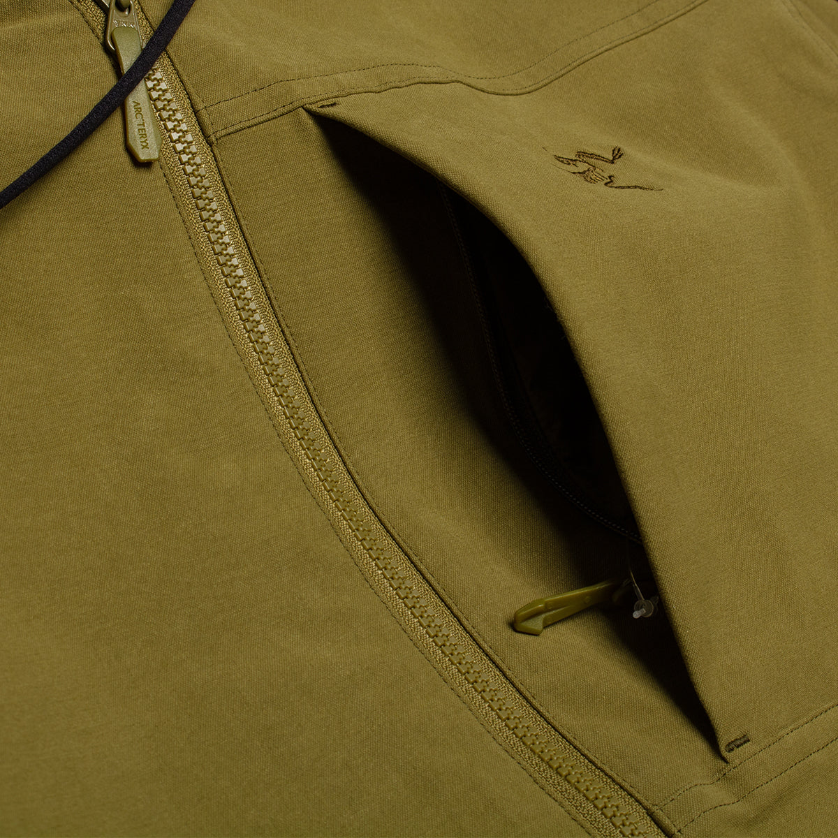 Arc'teryx - Cronin AR Hoodie
Style # X000010699
Color : Bracken