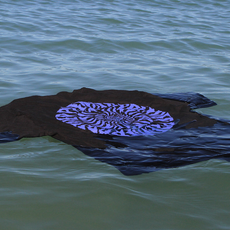 Spitfire x Premier - Swirl T-Shirt
Color : Black