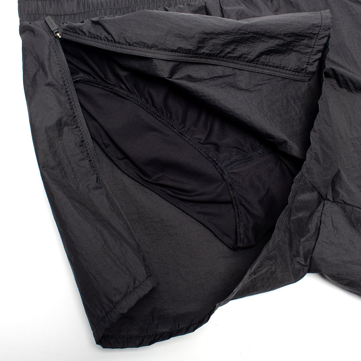 District Vision - Women's Ultralight Zippered Hiking Shorts
Style # DVW0025-A
Color : Black