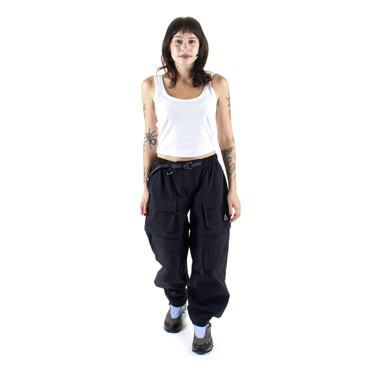 Nike - Women's ACG Smith Summit Pants
Style # HV6391-010
Color : Black / Anthracite / Cool Grey / Summit White