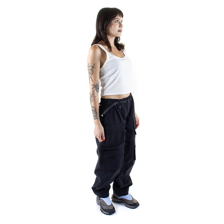 Nike - Women's ACG Smith Summit Pants
Style # HV6391-010
Color : Black / Anthracite / Cool Grey / Summit White