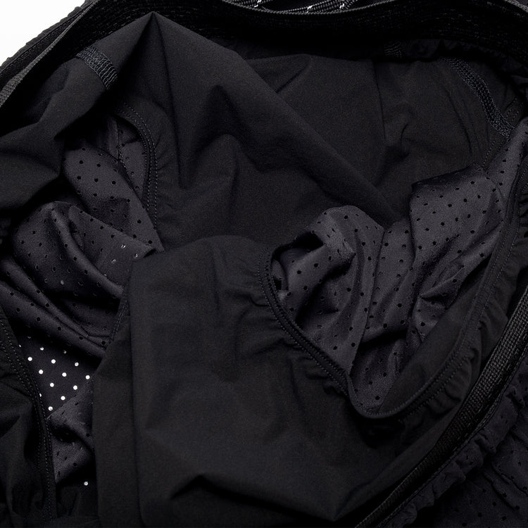 Satisfy - Space-O Shorts 2.5"
Color : Black