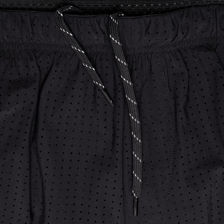 Satisfy - Women's Space-O Shorts 2.5"
Color : Black