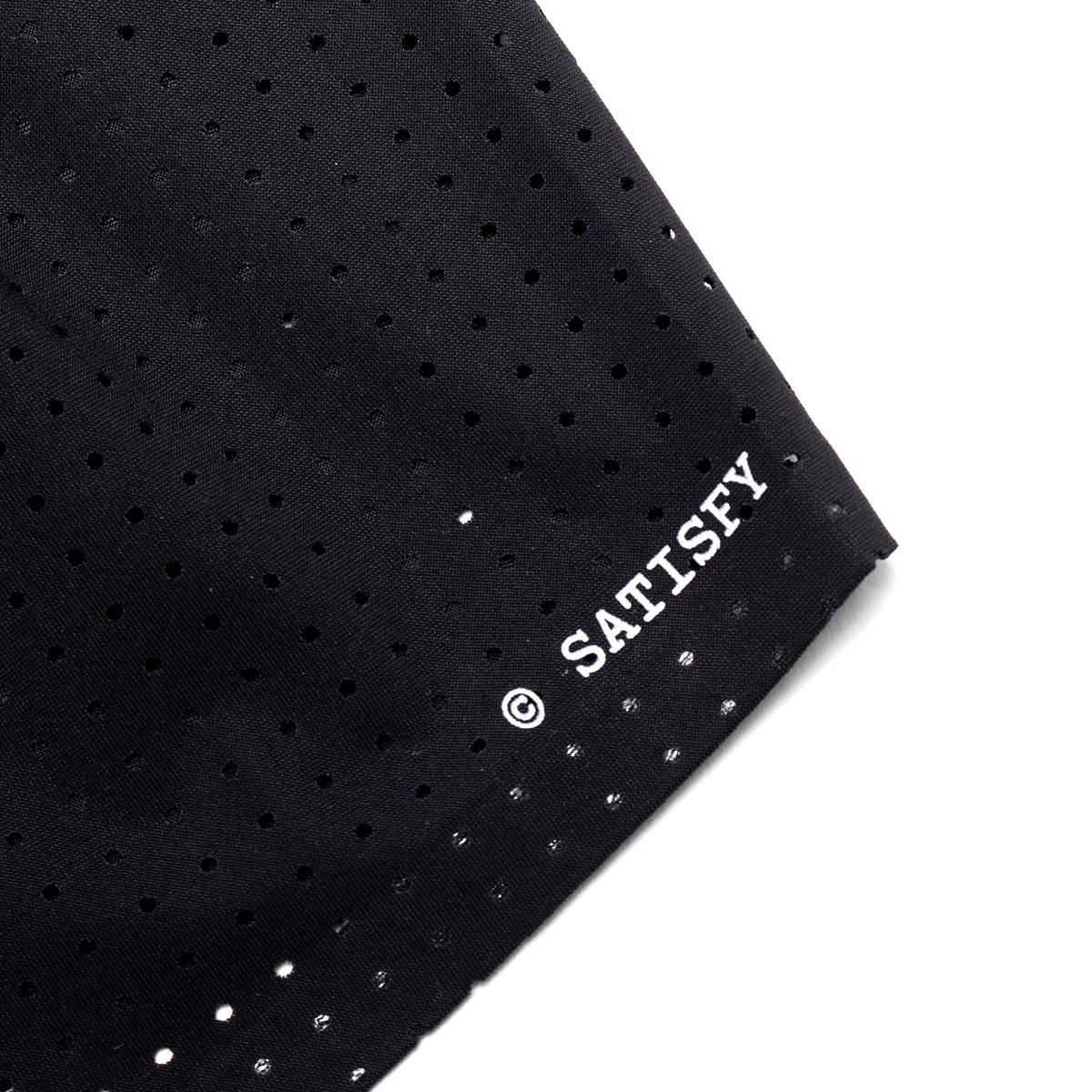 Satisfy - Space-O Shorts 2.5"
Color : Black