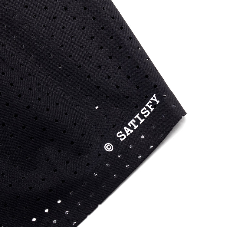 Satisfy - Space-O Shorts 2.5"
Color : Black
