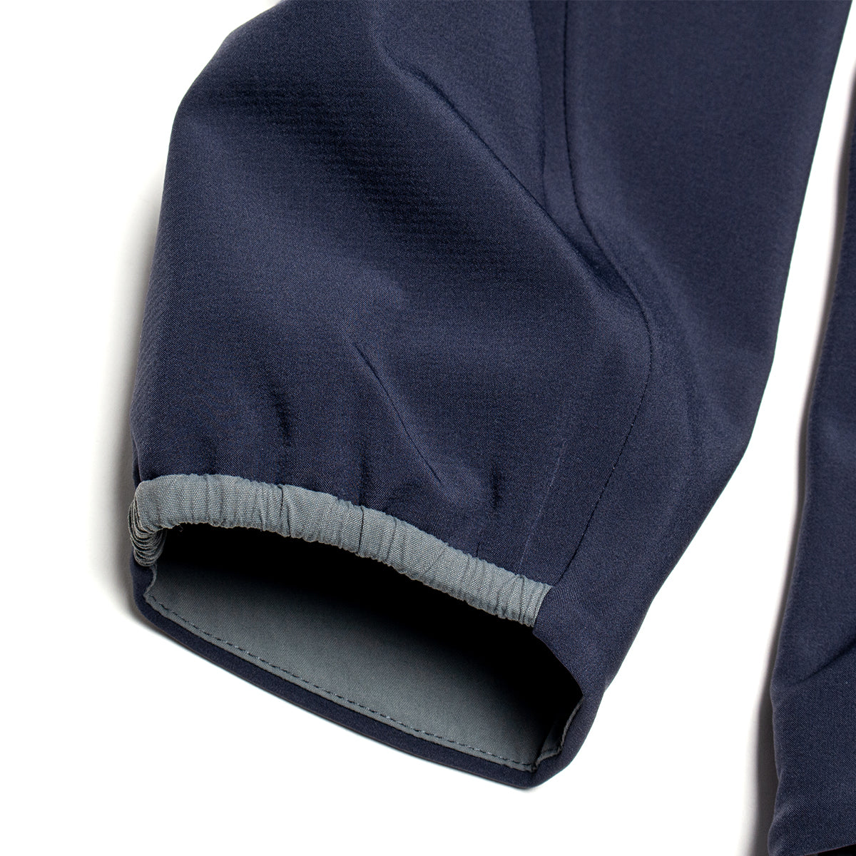 Arc'teryx - Gamma MX Hoodie
Style # X000008485
Color : Black Sapphire II