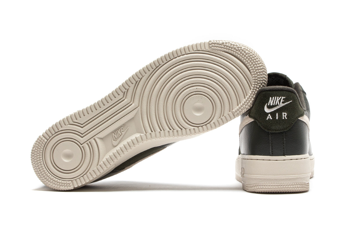 Nike Air Force 1 '07 'Black White' 8