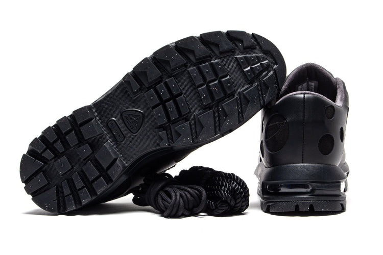 Nike - Air Max Goadome Low
Style # IR2174-001
Color : Black