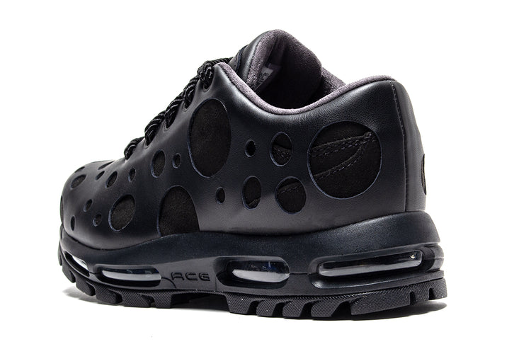 Nike - Air Max Goadome Low
Style # IR2174-001
Color : Black