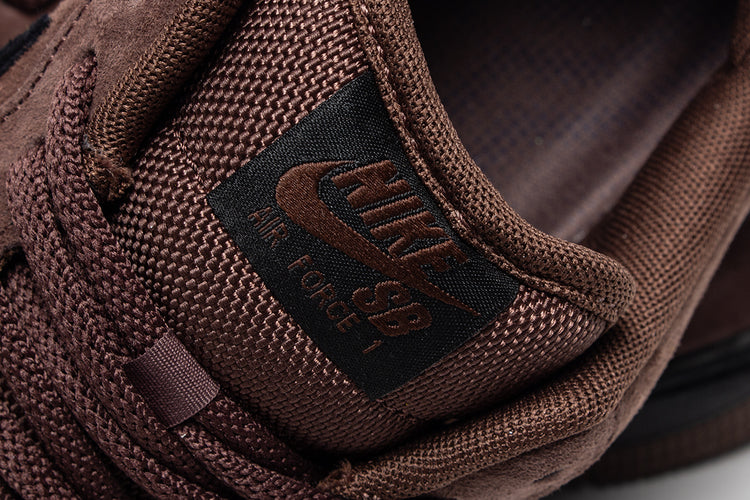 Nike SB - Air Force 1 SB
Style # HM8517-201
Color : Light Chocolate / Black