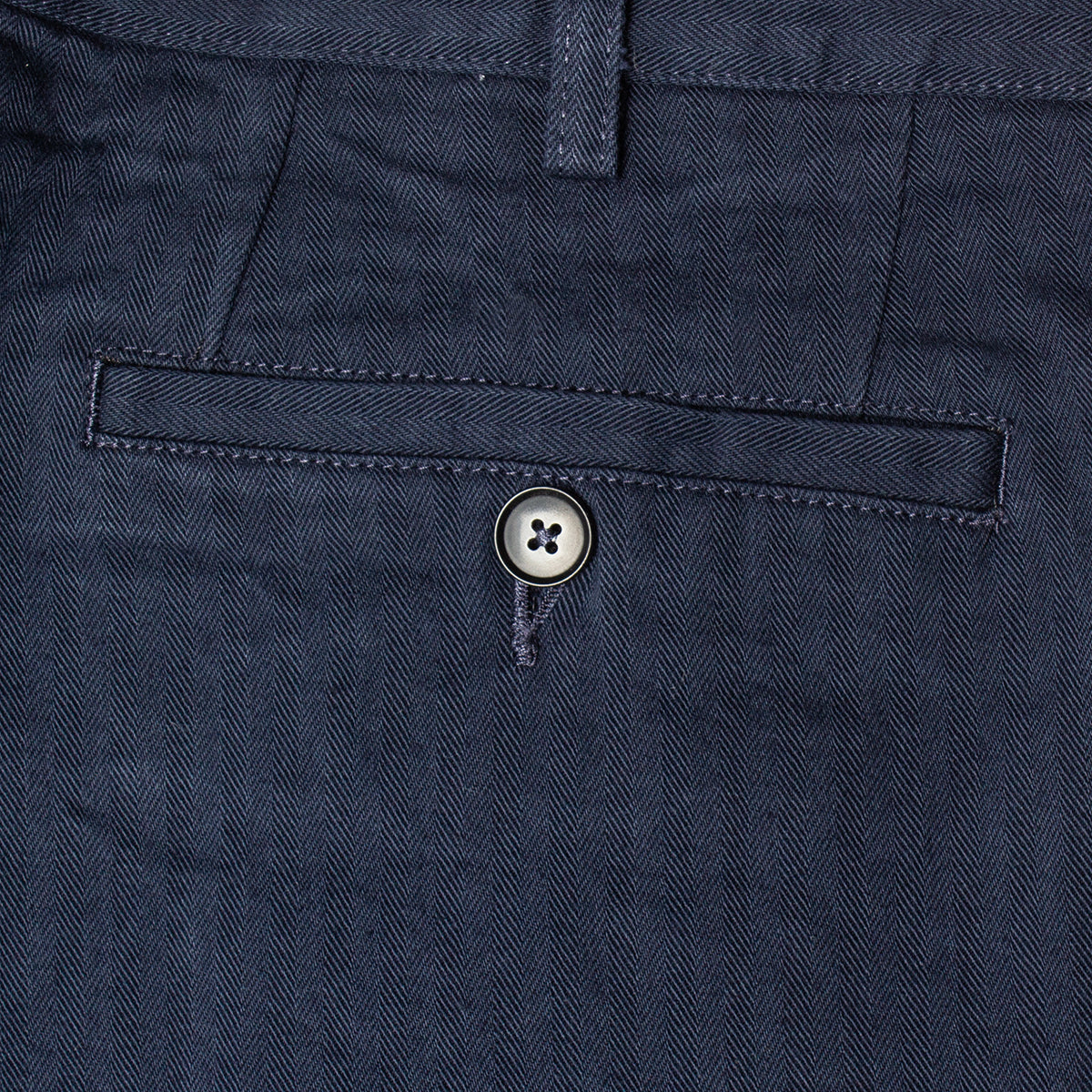 Noah | Classic Double-Pleat Herringbone Pants Color : Navy