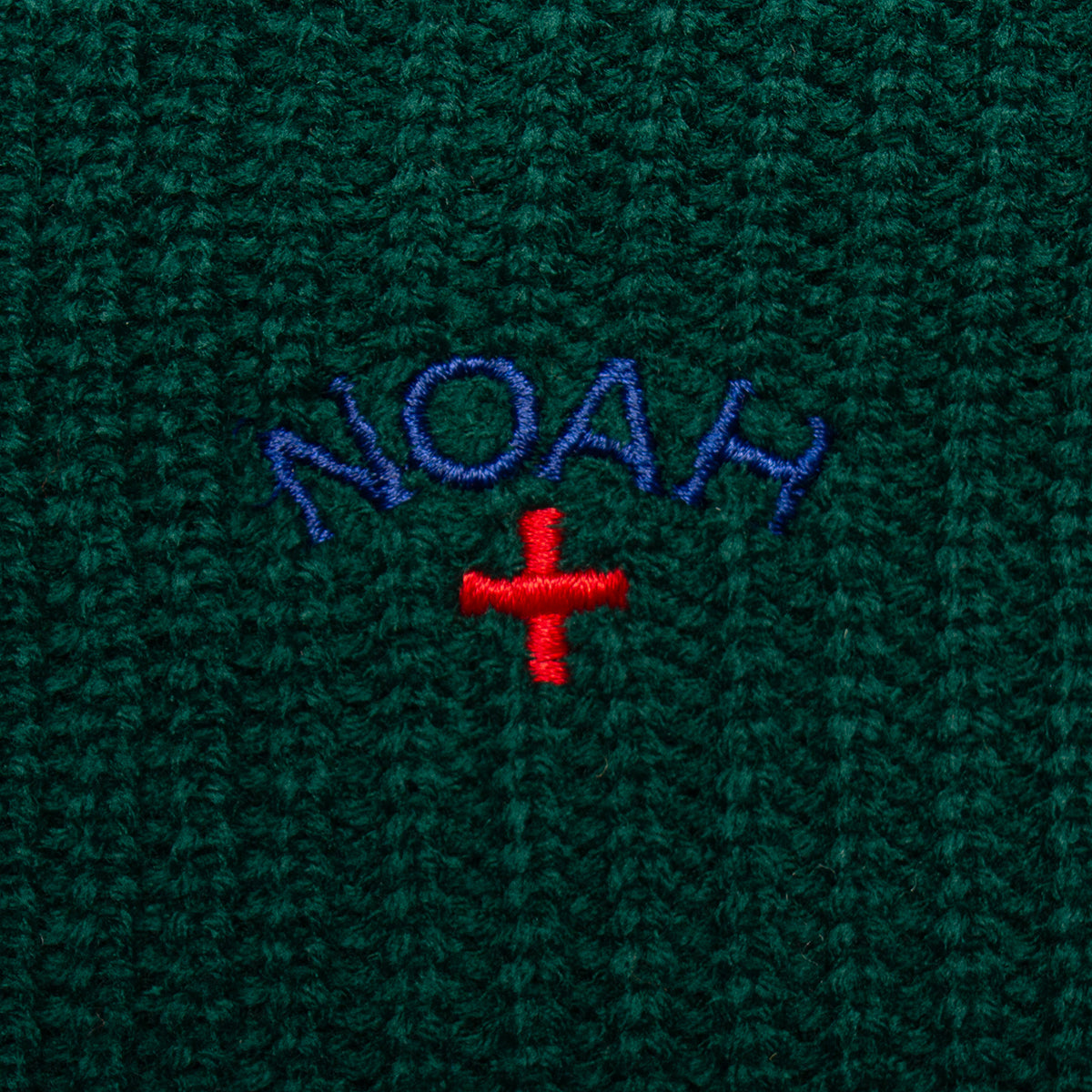 Noah | Core Logo Beanie Color : Forest Green