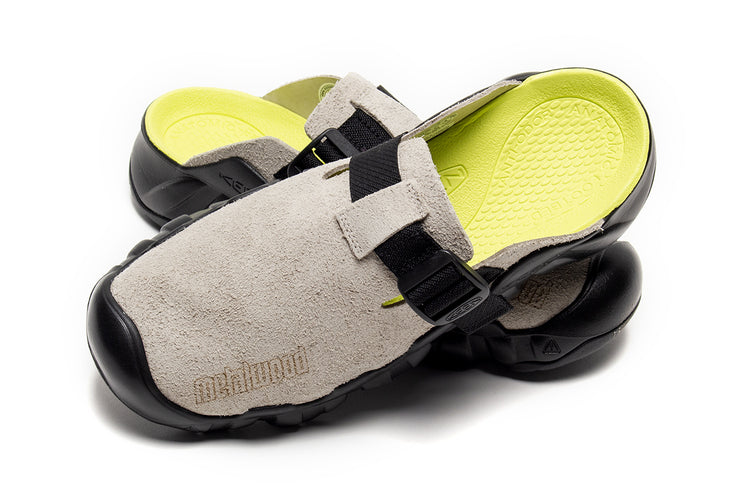 Keen - Hyperport Clog x Metalwood
Style # 1031237
Color : Plaza