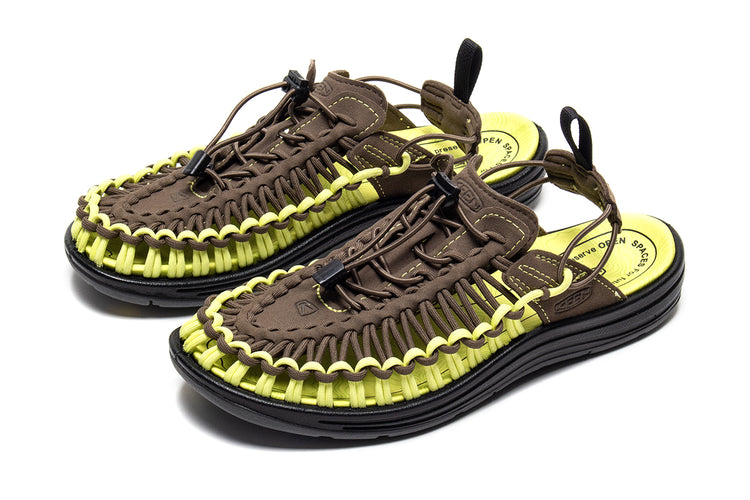 Keen - Uneek II Convertible x Metalwood
Style # 1031065
Color : Limeade