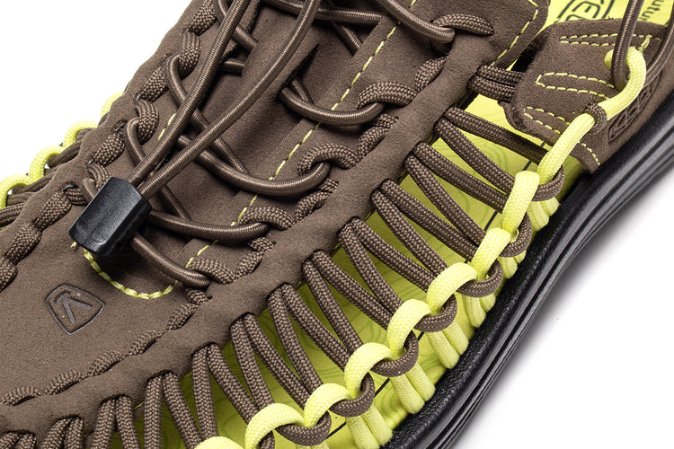 Keen - Uneek II Convertible x Metalwood
Style # 1031065
Color : Limeade