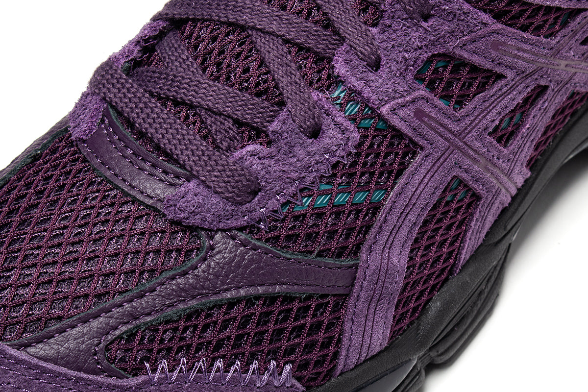 Asics - Gel-Cumulus 16 x Carnan
Style # 1203B139.500
Color : Black Berry / Purple