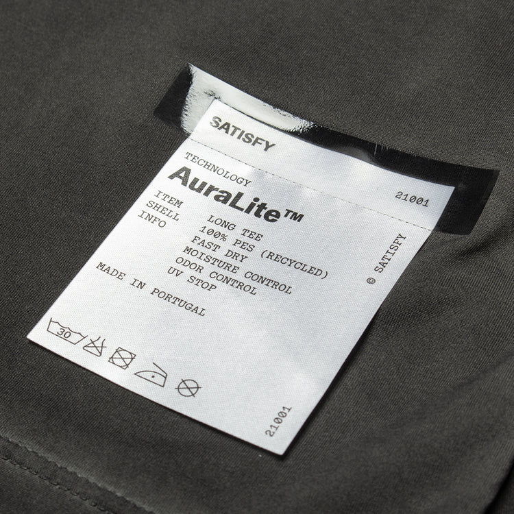 Satisfy - AuraLite L/S T-Shirt
Color : Pigment Black