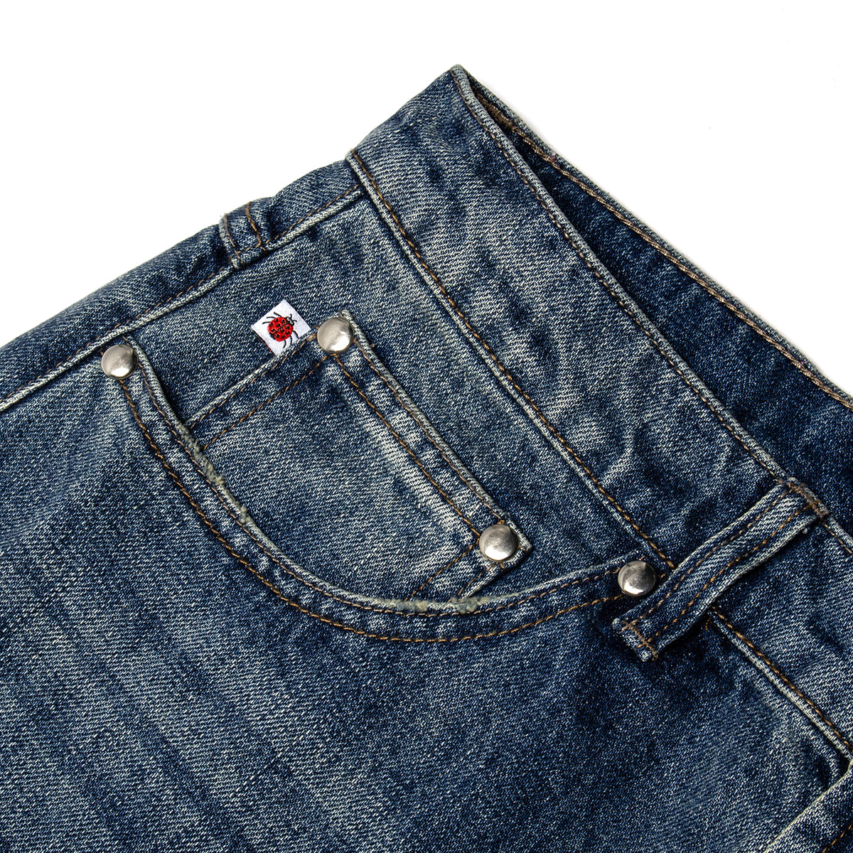 Frog | Relaxed Fit Bootcut Jeans
Color : Indigo