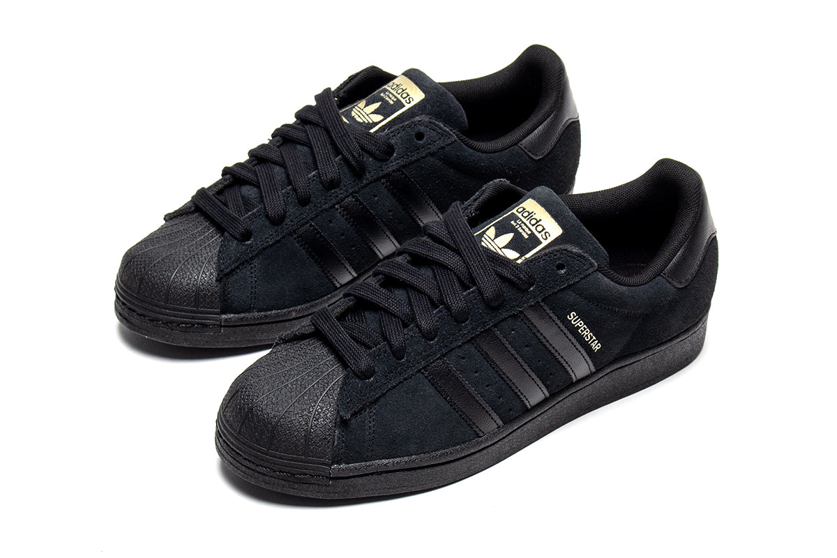 Adidas Skateboarding - Superstar ADV
Style # KZ8893
Color : Core Black / Core Black / Gold Metallic