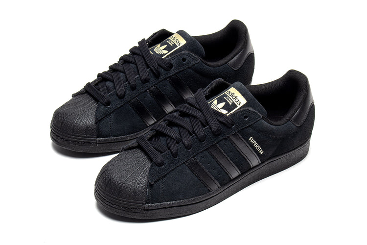 Adidas Skateboarding - Superstar ADV
Style # KZ8893
Color : Core Black / Core Black / Gold Metallic