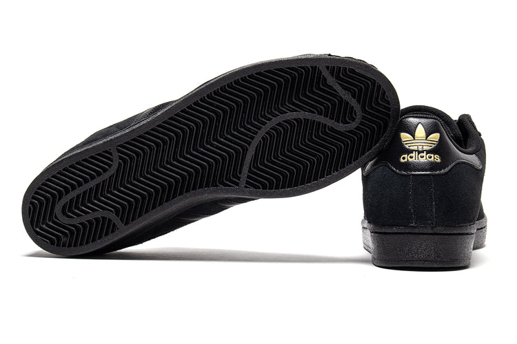 Adidas Skateboarding - Superstar ADV
Style # KZ8893
Color : Core Black / Core Black / Gold Metallic