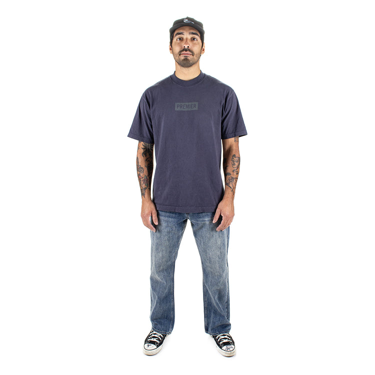 Frog | Relaxed Fit Bootcut Jeans
Color : Indigo