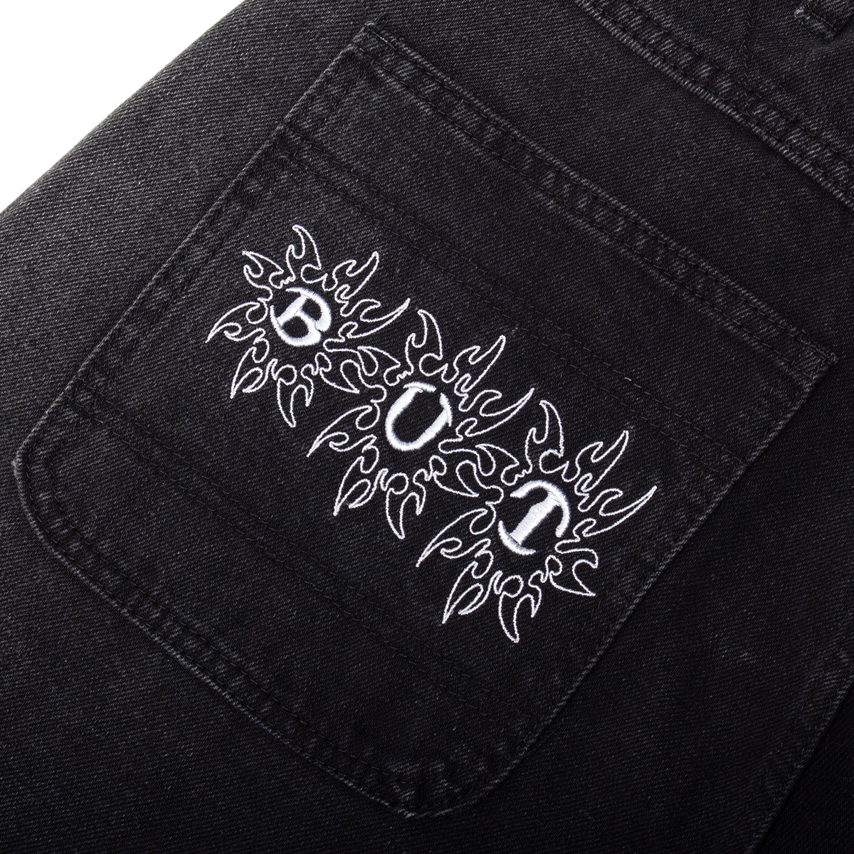 Butter Goods - Bronco Denim Jeans
Color : Washed Black