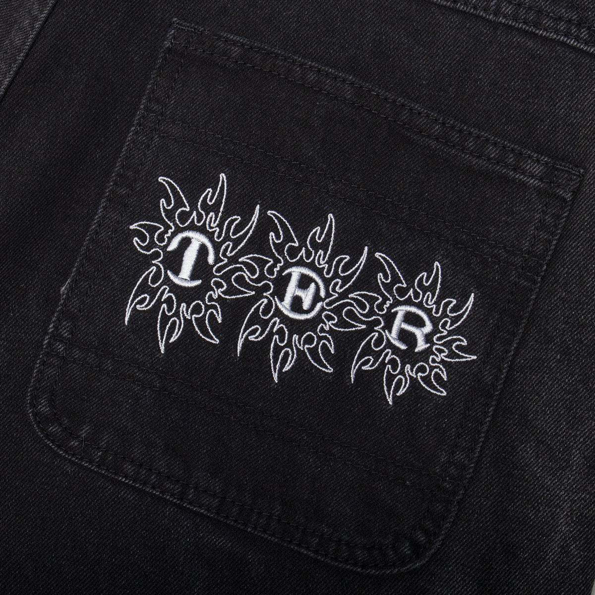 Butter Goods - Bronco Denim Jeans
Color : Washed Black