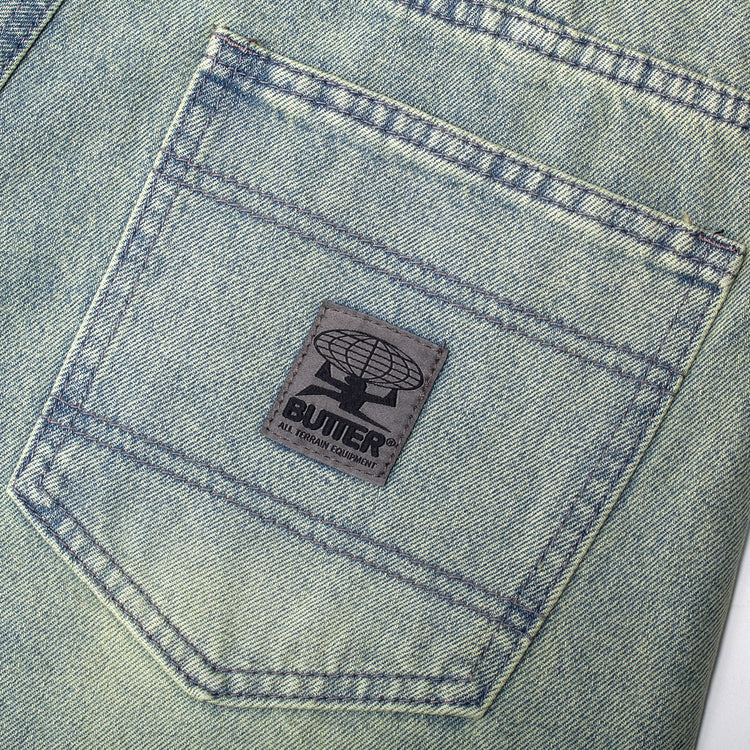 Butter Goods - Wide Cut Denim Jeans
Color : Tinted Blue Wash