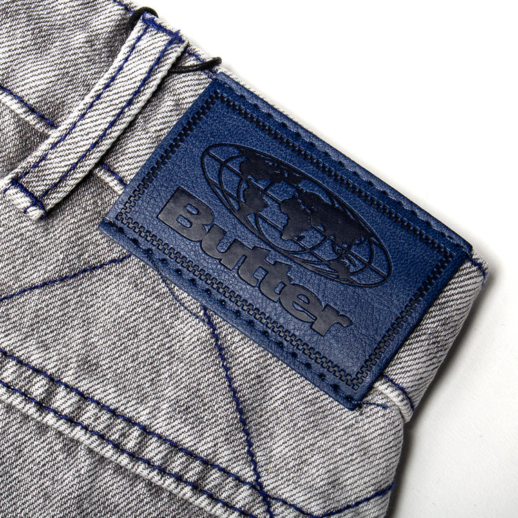 Butter Goods - Bronco Denim Jeans
Color : Washed Grey