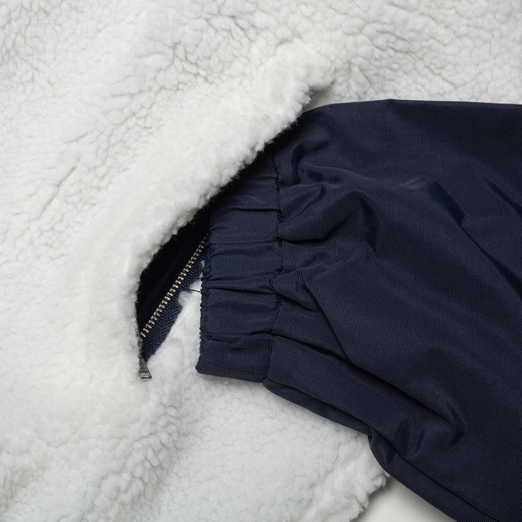 Grand Collection - Shibuya Sherpa Jacket
Color : White / Navy
