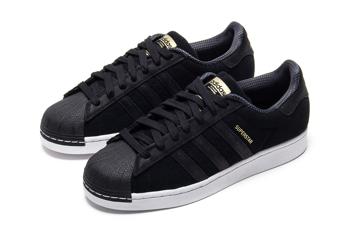 Adidas - Superstar ADV
Style # JP8532
Color : Core Black / Footwear White