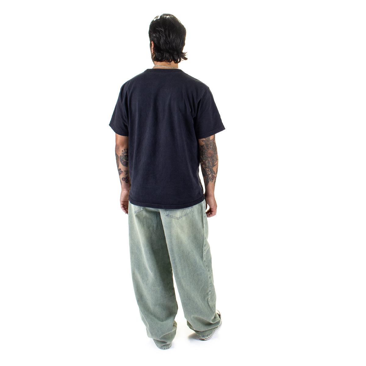 Butter Goods - Wide Cut Denim Jeans
Color : Tinted Blue Wash