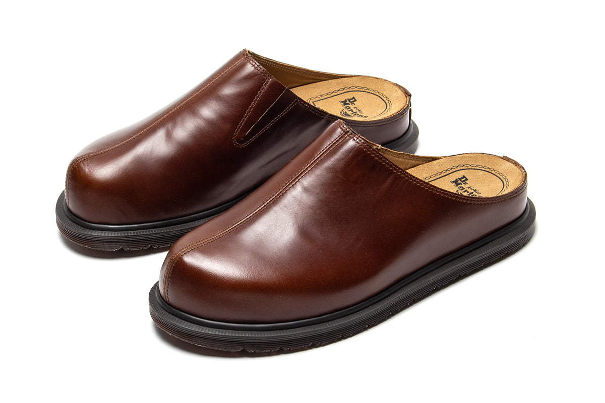 Dr. Martens - San Mule
Style # 41615200
Color : Butterscotch