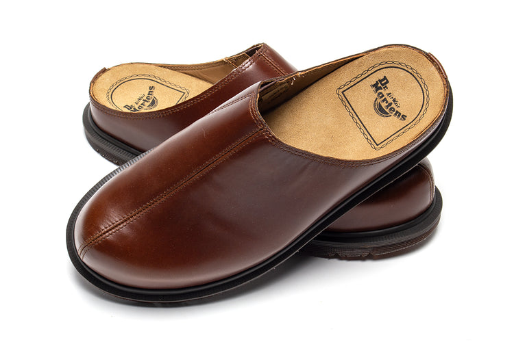 Dr. Martens - San Mule
Style # 41615200
Color : Butterscotch