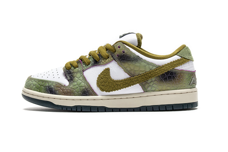 Dunk Low Pro x Alexis Sablone