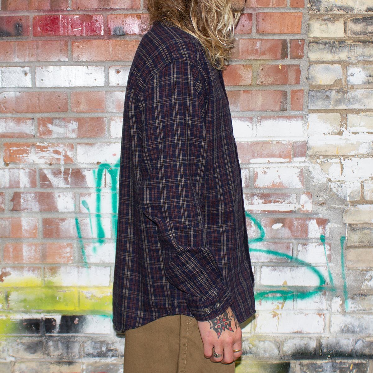Polar | Mitchell L/S Flannel Shirt Color : Navy / Brown Materials : 100% Cotton