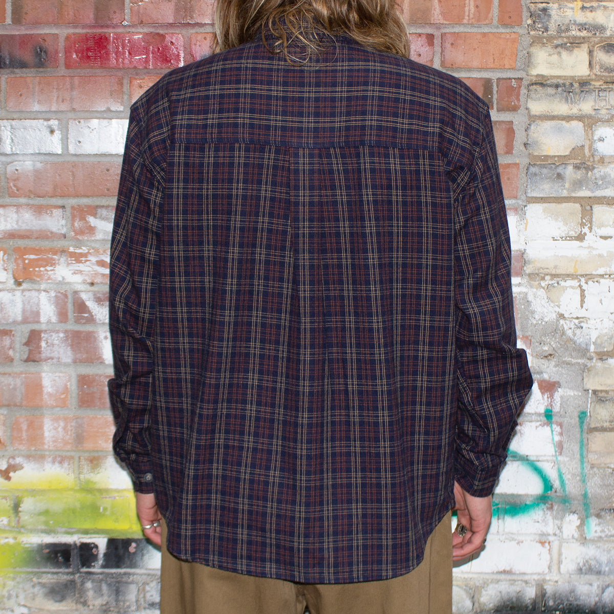 Polar | Mitchell L/S Flannel Shirt Color : Navy / Brown Materials : 100% Cotton