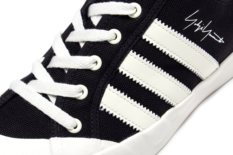 Adidas - Y-3 Nisi Hi
Style # KI2668
Color : Black / Black / Off White