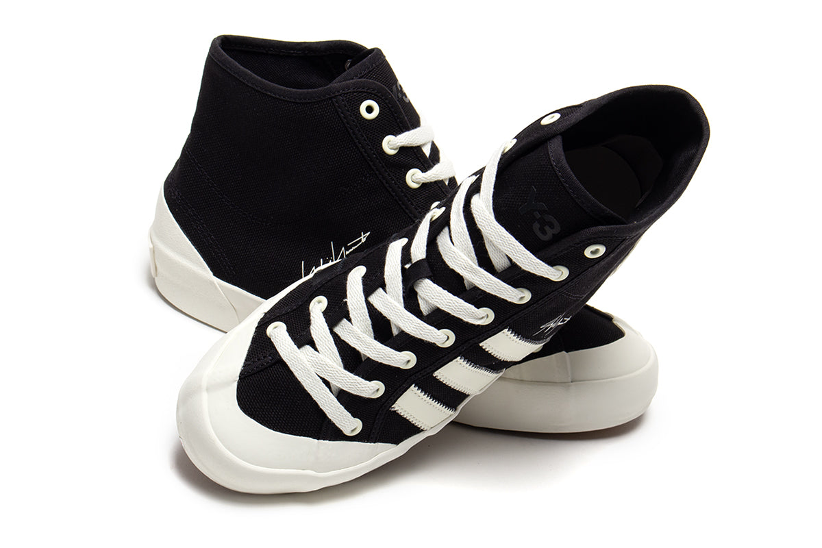Adidas - Y-3 Nisi Hi
Style # KI2668
Color : Black / Black / Off White