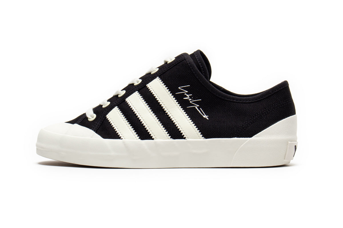 Adidas - Y-3 Nisi Lo
Style # KH9321
Color : Black / Black / Off White