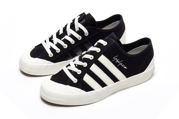 Adidas - Y-3 Nisi Lo
Style # KH9321
Color : Black / Black / Off White