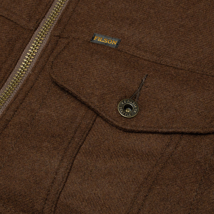 Filson - Spokane Insulated Work Vest
Style # F1420299347
Color : Beaver Brown&nbsp;