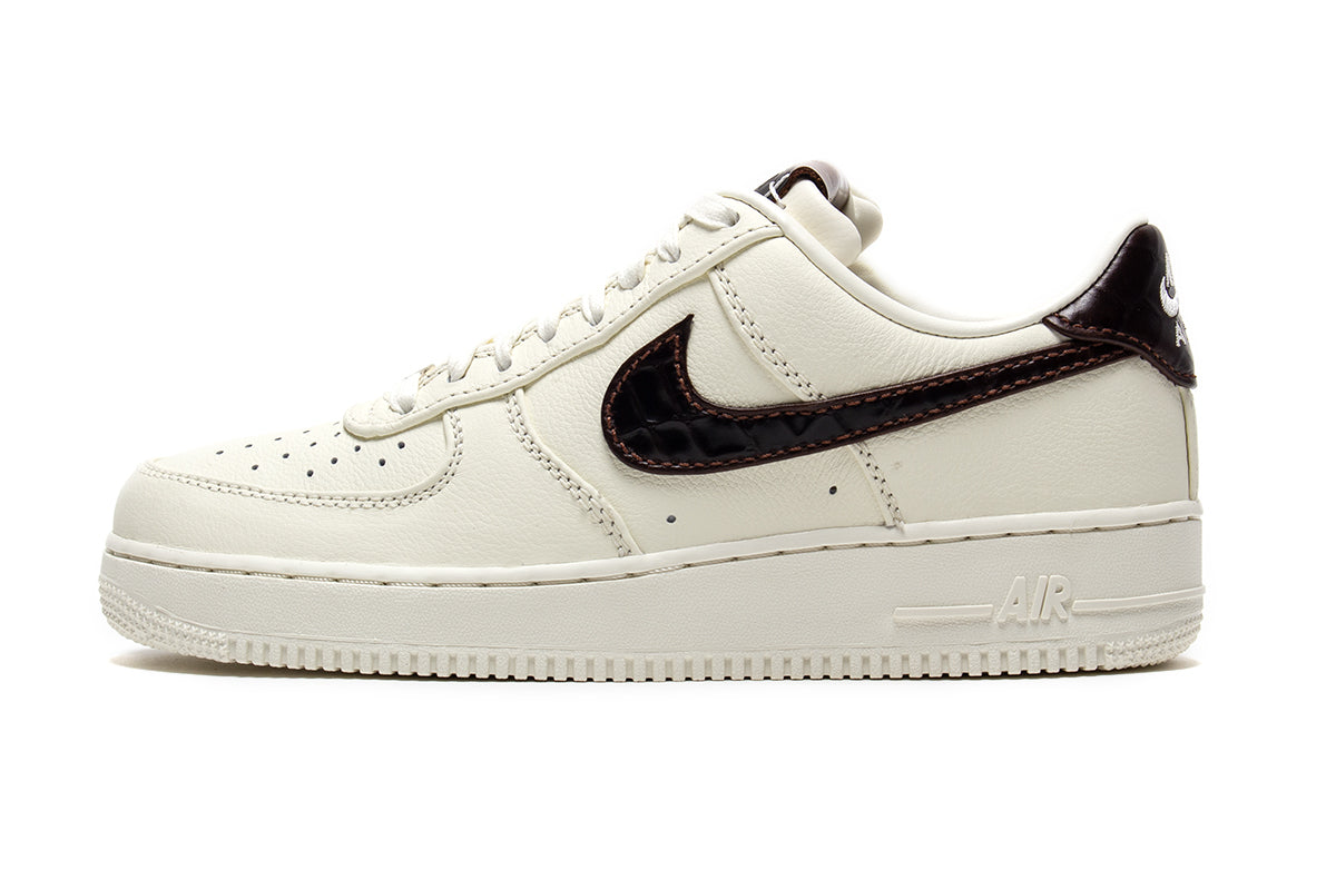 Nike - Air Force 1 '07
Style # IH7332-001
Color : Soft Pearl / Ghost / White