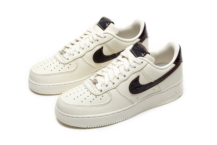 Nike - Air Force 1 '07
Style # IH7332-001
Color : Soft Pearl / Ghost / White