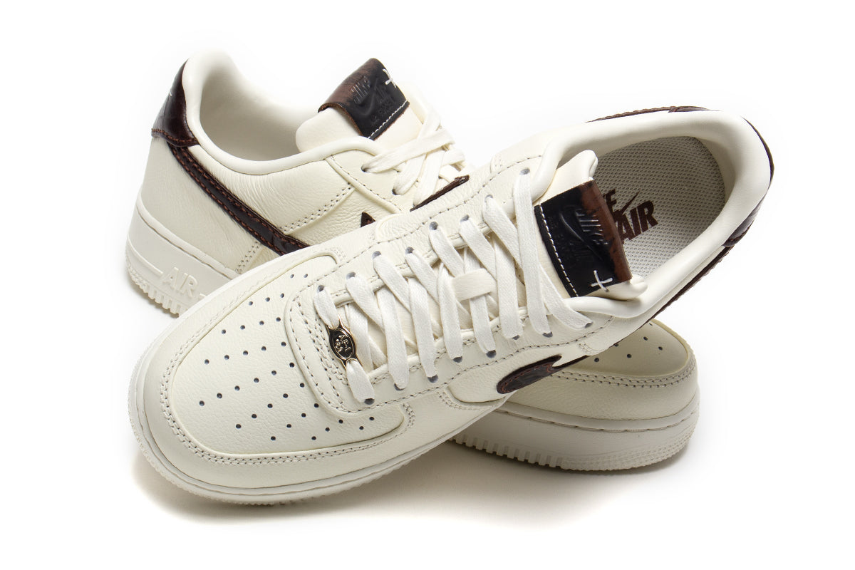 Nike - Air Force 1 '07
Style # IH7332-001
Color : Soft Pearl / Ghost / White
