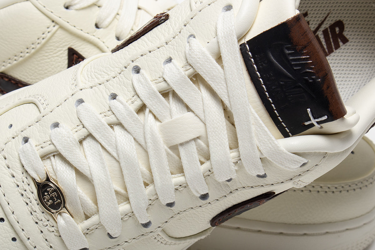 Nike - Air Force 1 '07
Style # IH7332-001
Color : Soft Pearl / Ghost / White