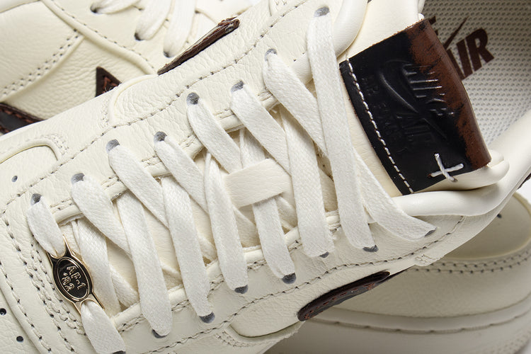 Nike - Air Force 1 '07
Style # IH7332-001
Color : Soft Pearl / Ghost / White