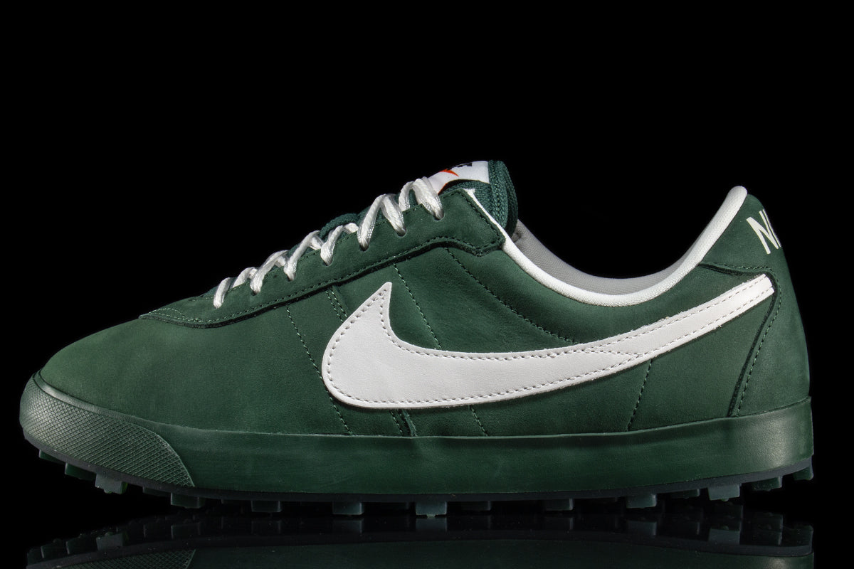 Nike - Astrograbber
Style # IH2341-300
Color : Fir / Phantom / Sail / Black